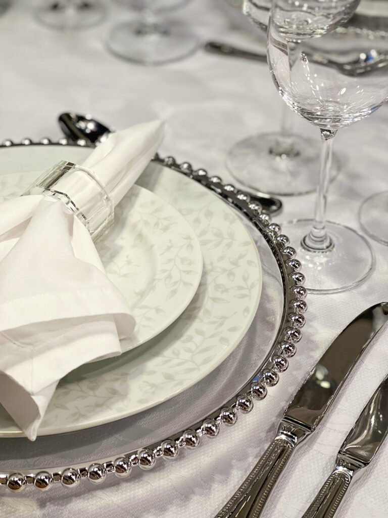 Jogo de jantar de porcelana
